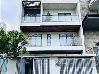 Nhà đường nguyễn trọng tuyển diện tích 8x20m trệt 3 lầu cho thuê