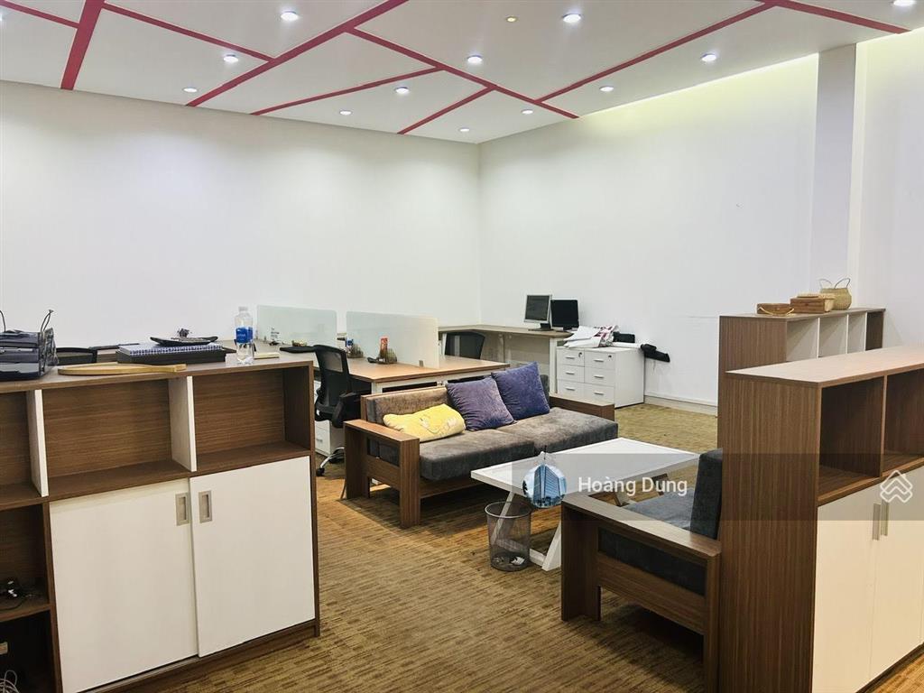 Nhà đường nguyễn trọng tuyển diện tích 8x20m trệt 3 lầu cho thuê