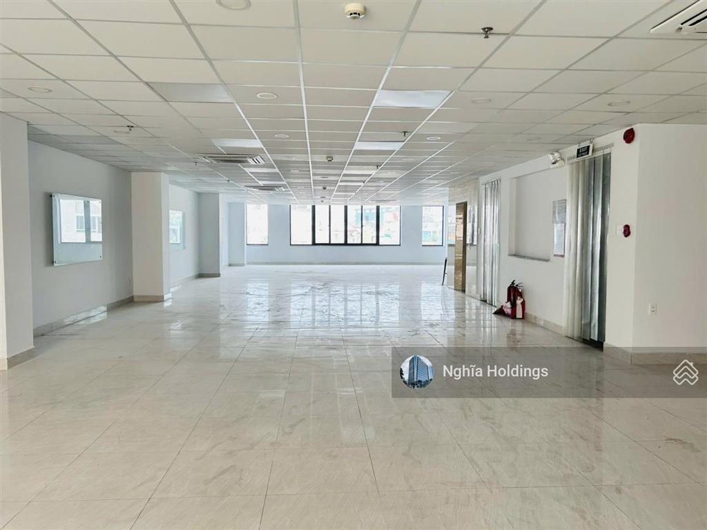 Tòa nhà mặt tiền đường ba tháng hai diện tích 10x23m hầm 6 tầng cho thuê
