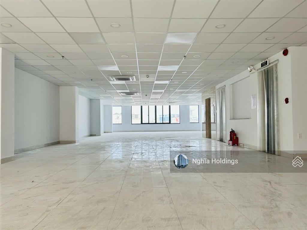 Tòa nhà mặt tiền đường ba tháng hai diện tích 10x23m hầm 6 tầng cho thuê