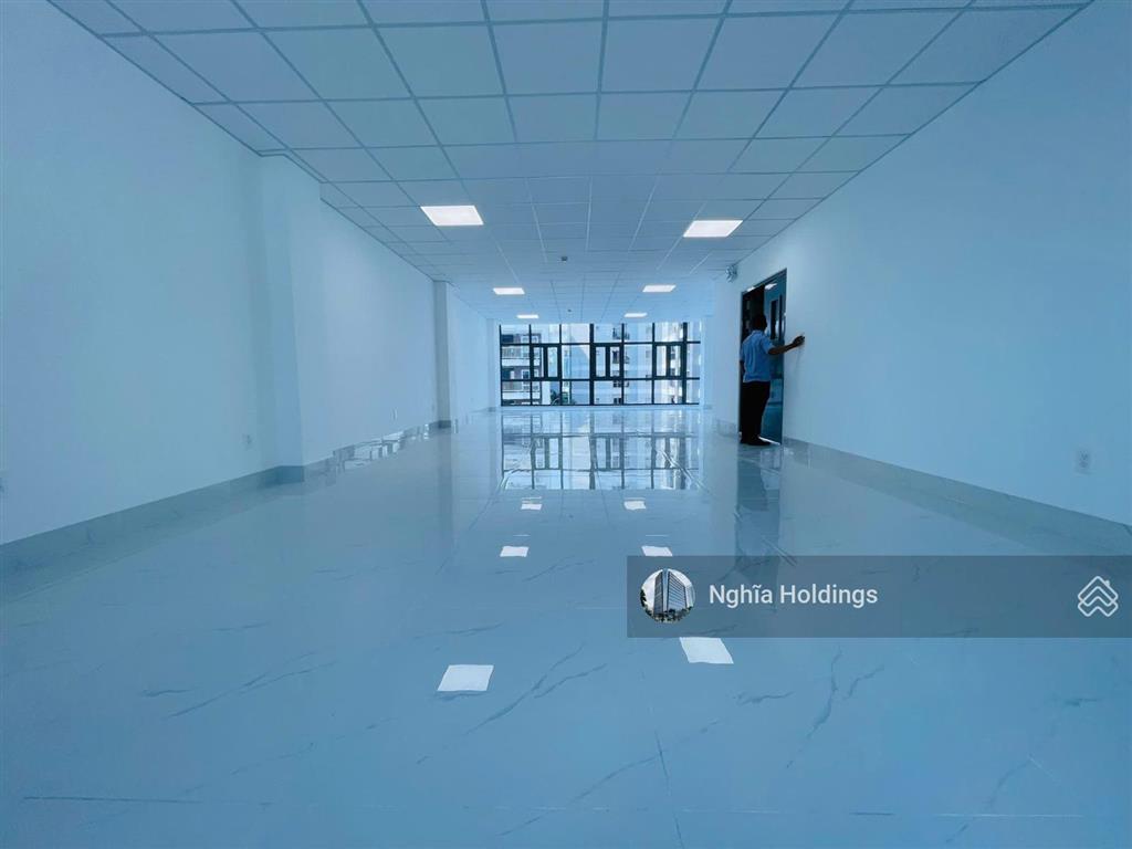 Tòa nhà mặt tiền đường lý thường kiệt, diện tích 7x20m, hầm 5 tầng cho thuê