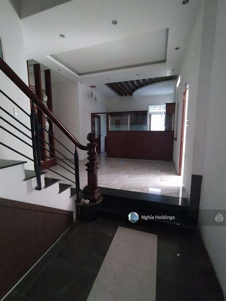 Bán nhà đường quang trung diện tích 6x17m trệt 2 lầu