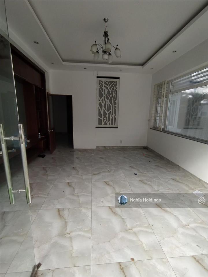 Bán nhà đường quang trung diện tích 6x17m trệt 2 lầu