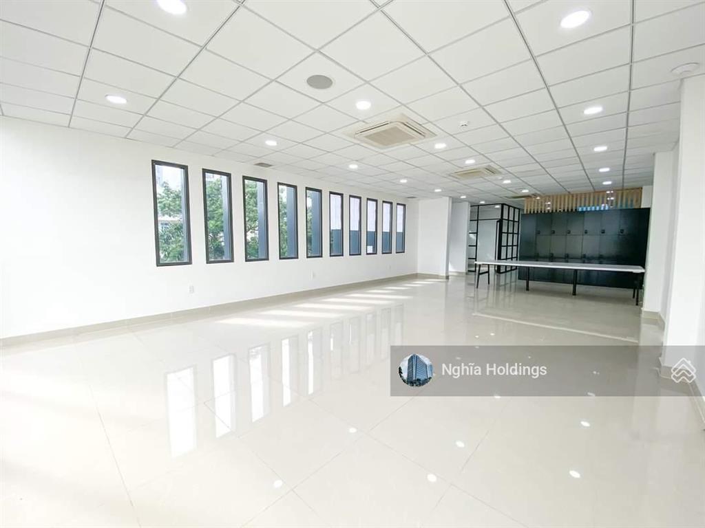 Tòa nhà 2 mặt tiền khu cách mạng tháng 8 diện tích 7x20m hầm 5 tầng cho thuê