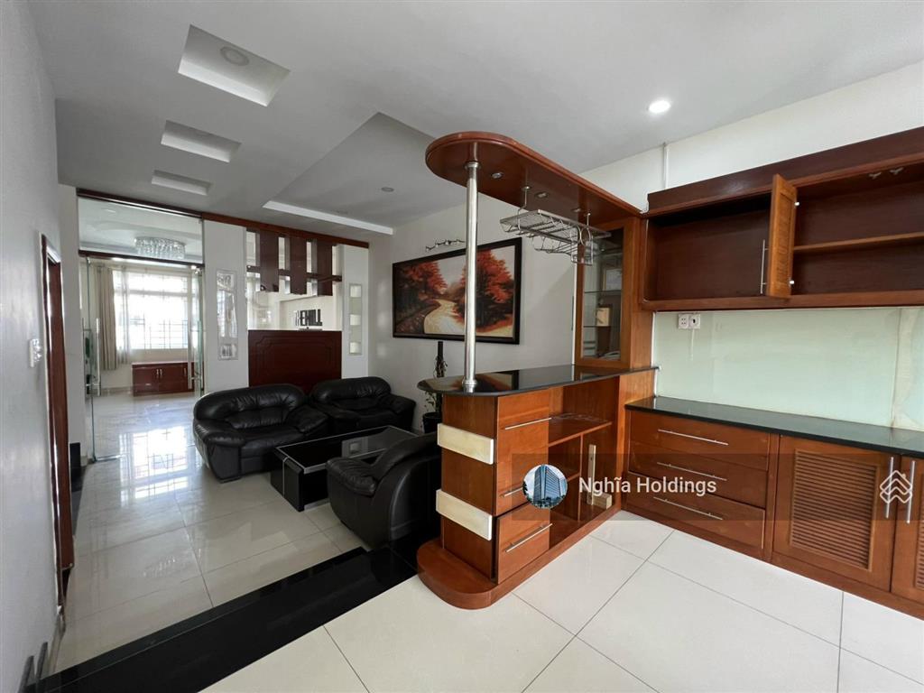Bán gấp nhà mặt tiền đường lam sơn ngang 7m dài 16m