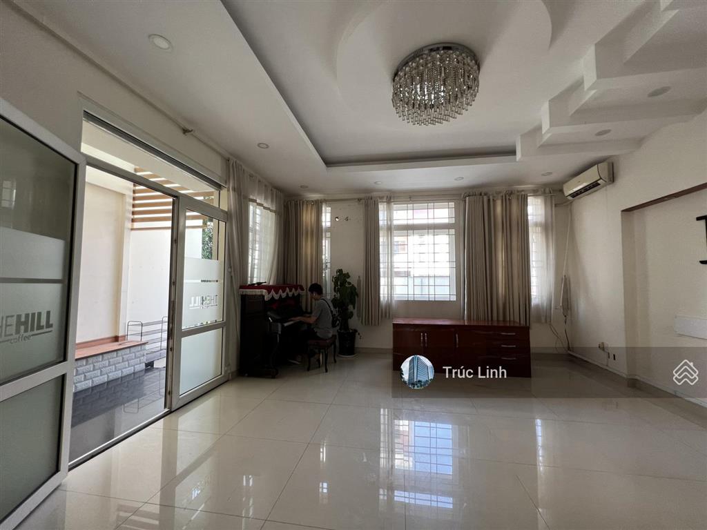 Villa khu phan xích long, diện tích 8x23m (cn 184m²), trệt 2 lầu sân thượng