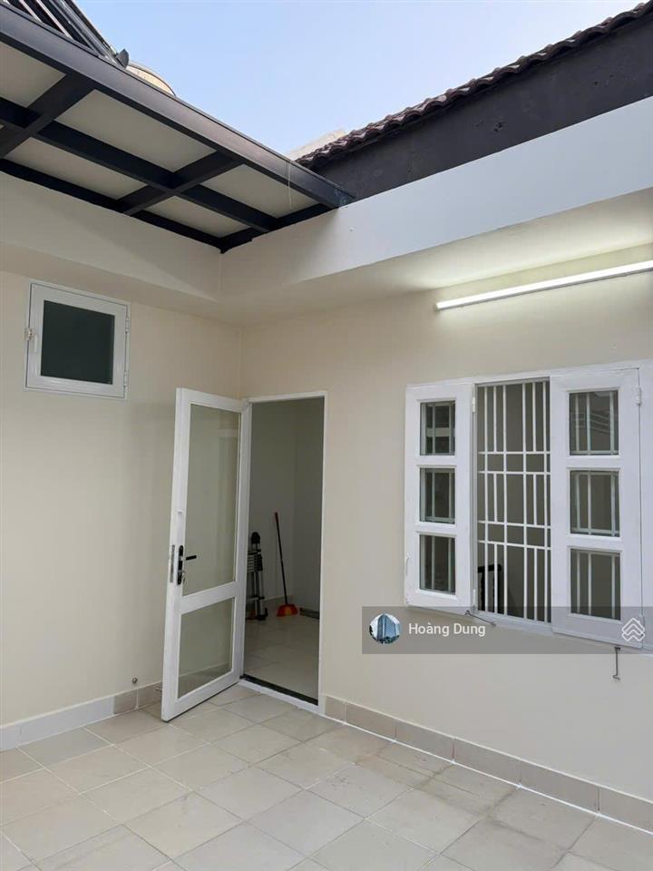 Nhà đường hoàng việt diện tích 6x20m trệt 3 lầu cho thuê