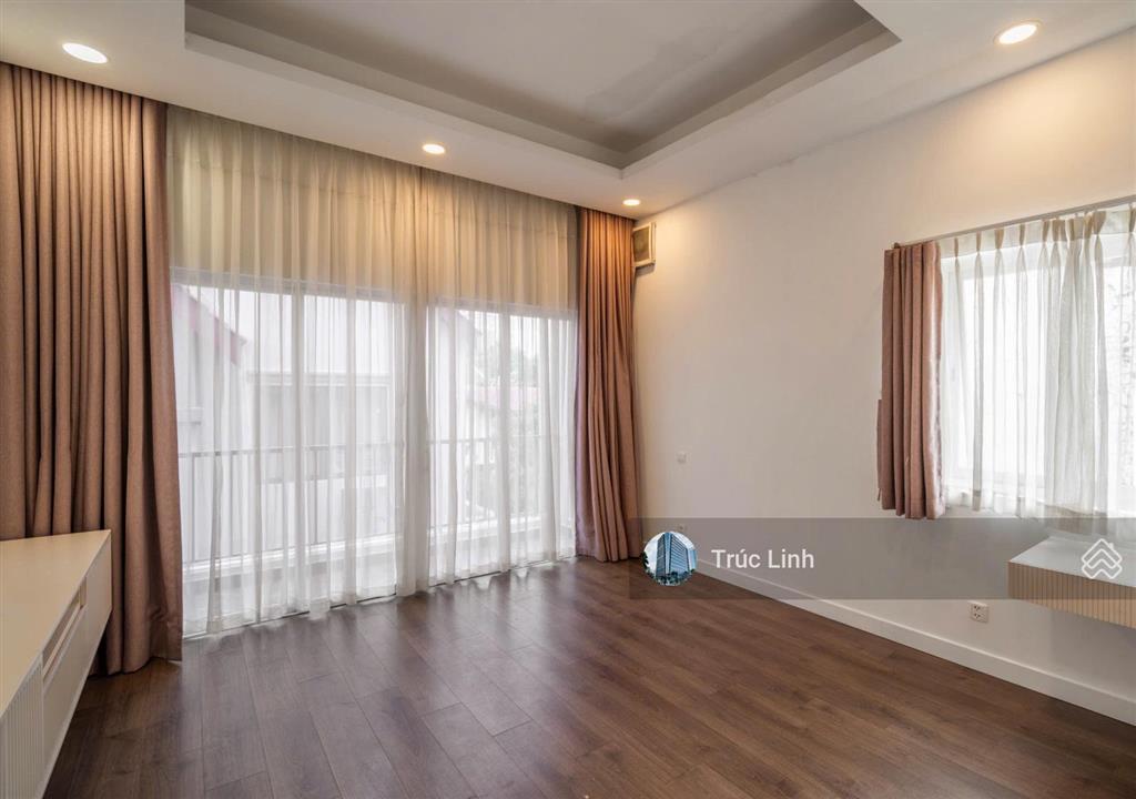Villa đường nguyễn minh hoàng khu k300 dt 10x20m trệt 3 lầu cho thuê