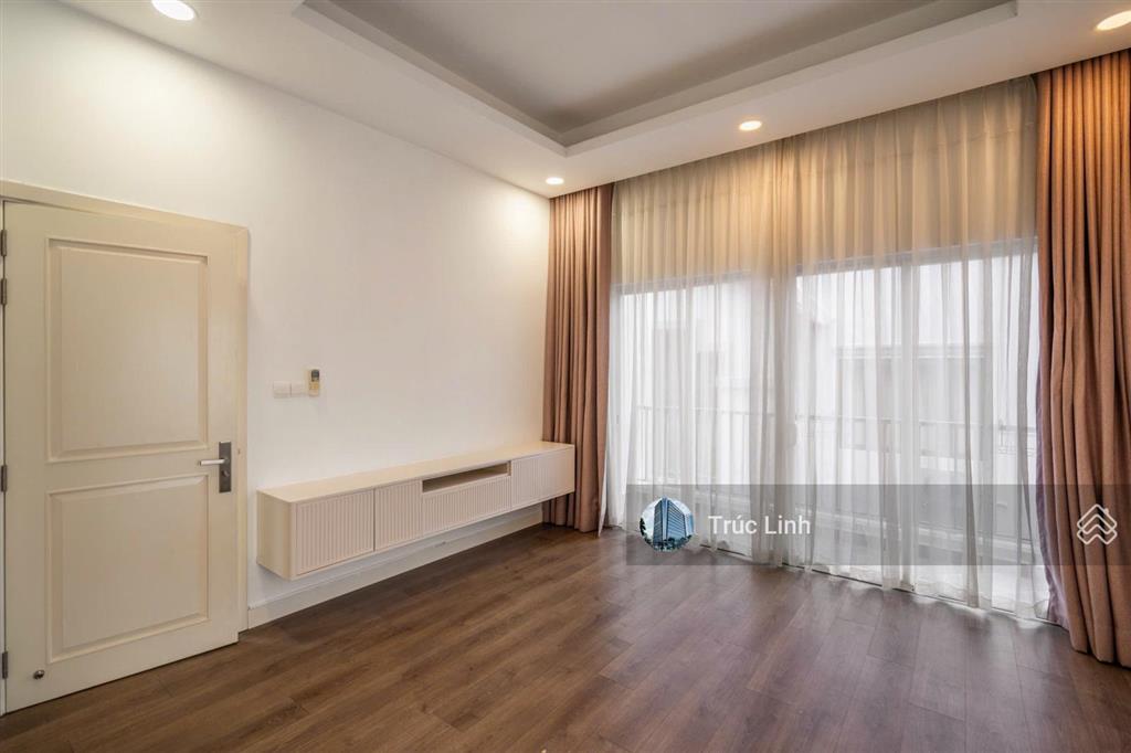 Villa đường nguyễn minh hoàng khu k300 dt 10x20m trệt 3 lầu cho thuê