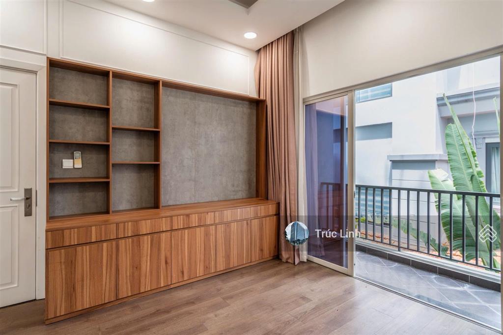 Villa đường nguyễn minh hoàng khu k300 dt 10x20m trệt 3 lầu cho thuê