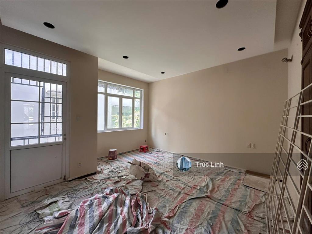 Nhà đường cộng hòa diện tích 5x20m hầm 3 lầu cho thuê