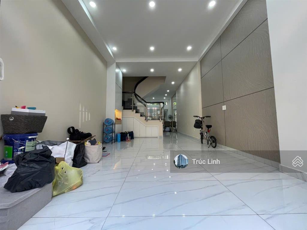Nhà đường thành thái diện tích 4x20m trệt 3 lầu cho thuê