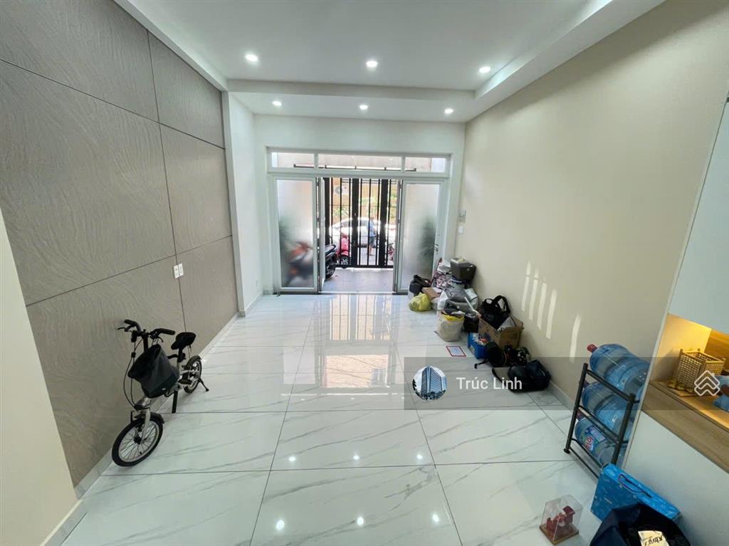 Nhà đường thành thái diện tích 4x20m trệt 3 lầu cho thuê