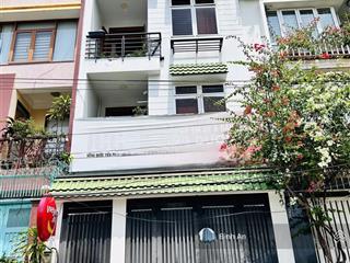Bán nhà đường nguyễn kiệm diện tích 4,5x13m trệt 3 lầu