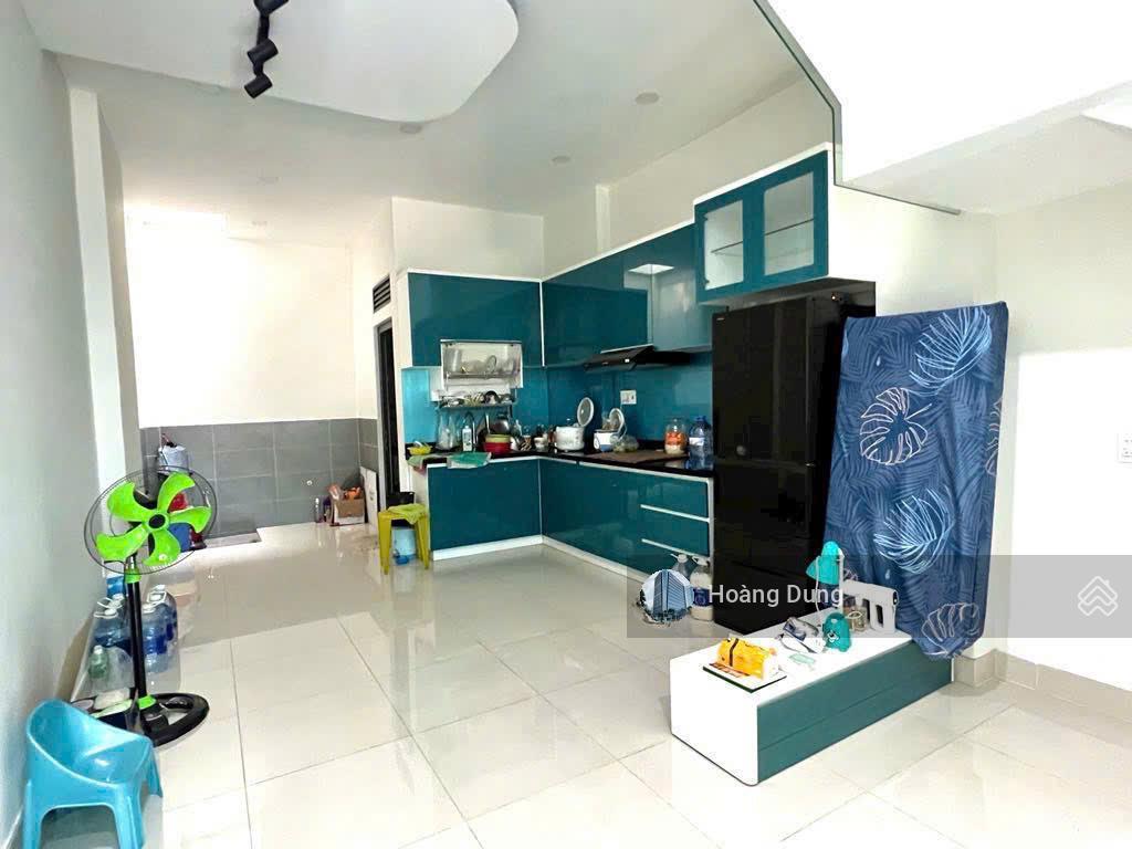 Bán nhà đường nguyễn văn lượng diện tích 4x18m trệt 2 lầu