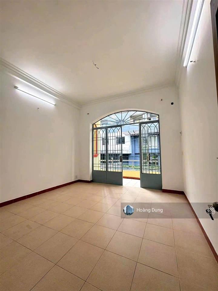 Bán nhà đường quang trung, diện tích 4,5x15m, trệt 2 lầu