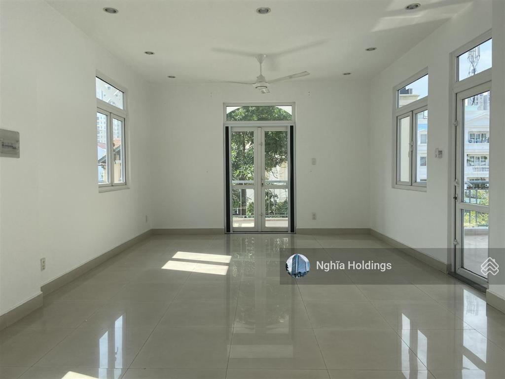 Villa khu phổ quang, diện tích 10x20m, trệt 2 lầu cho thuê