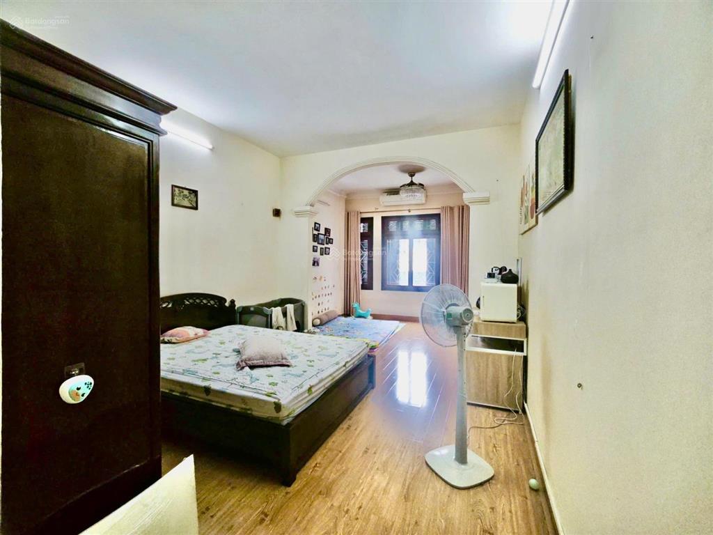 Cho thuê nhà đặng tiến đông  96m²  ô tô tránh  phù hợp vp/kinh doanh