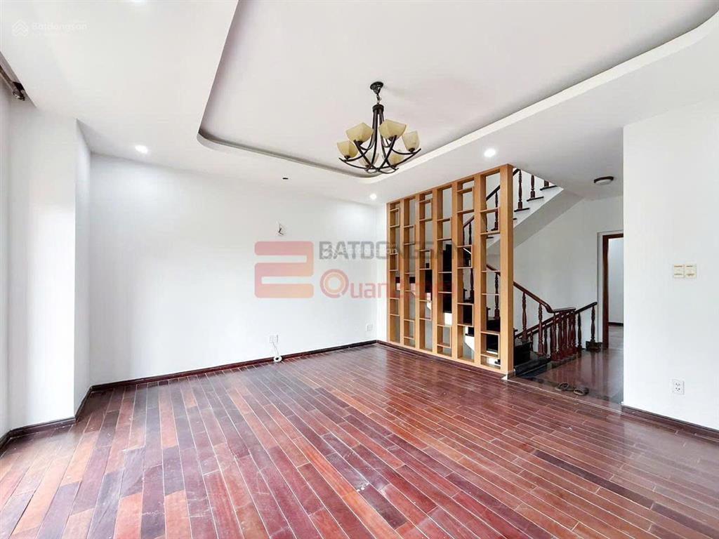Cho thuê 8 căn nhà giá từ 20tr  50tr làm văn phòng công ty kết hợp kinh doanh & ở gia đình