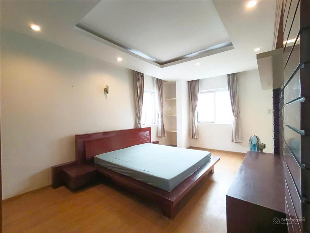 Hiếm!! biệt thự hồ cá koi độc lạ  3pn full nội thất  giá 63tr/th