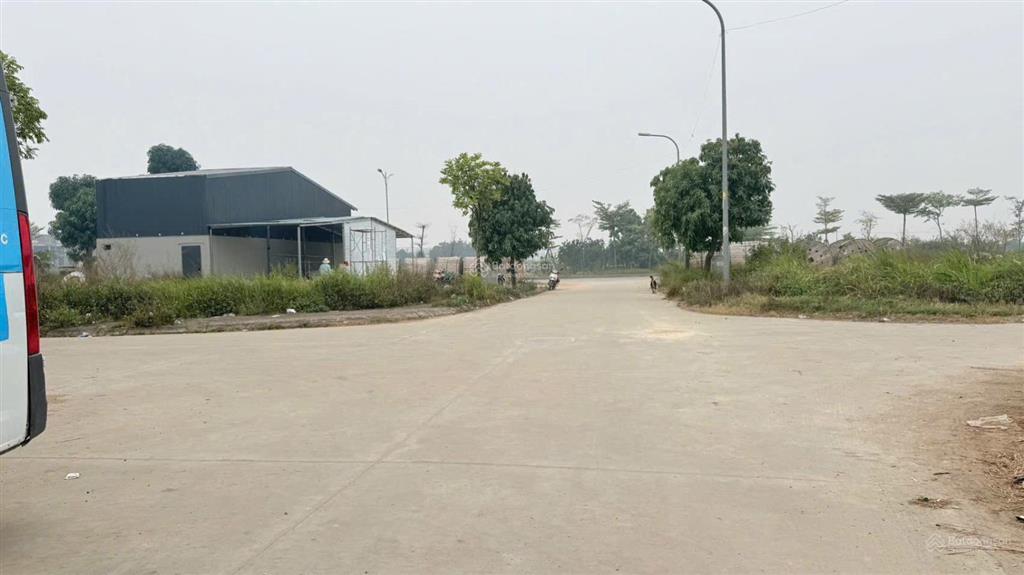 Bán lô đất trung tâm thanh lâm mê linh nay là quang minh giá 3,5 tỷ.  0961 863 ***