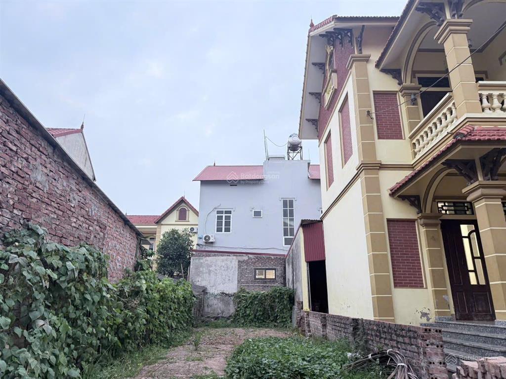 Chính chủ bán đất hoàng kim  mê linh  giá đầu tư. diện tích 107,8m2 trung tâm hoàng kim