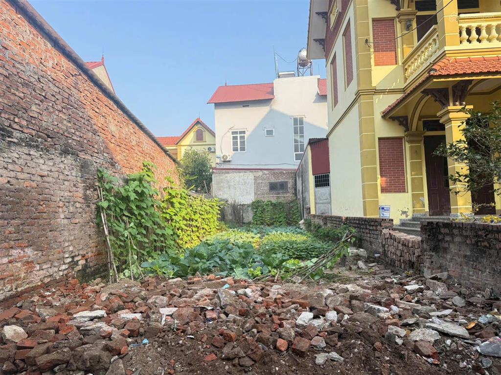 Chính chủ bán đất hoàng kim  mê linh  giá đầu tư. diện tích 107,8m2 trung tâm hoàng kim