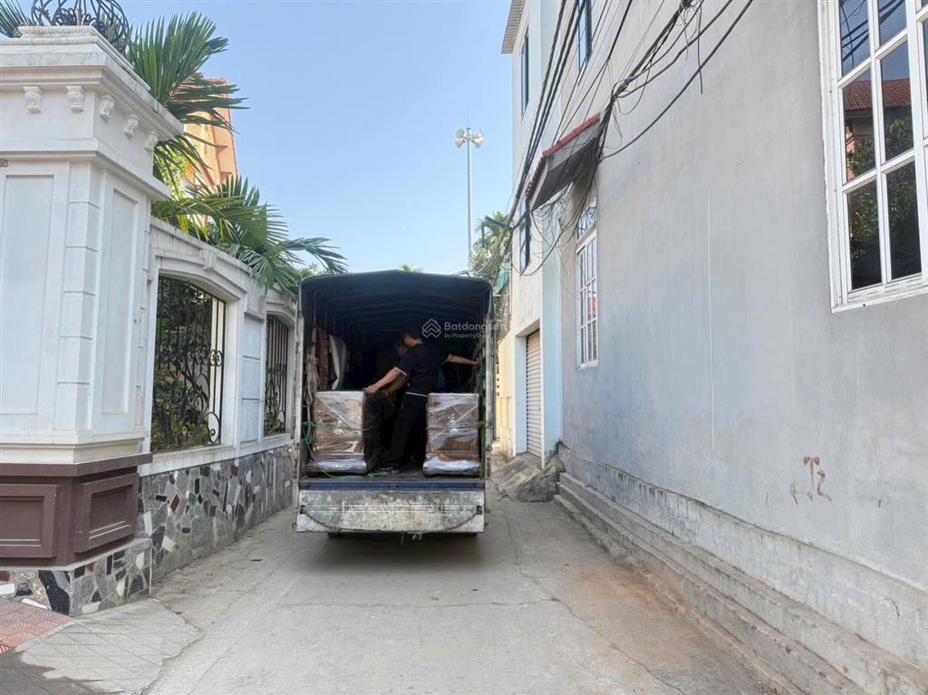 Chính chủ bán đất hoàng kim  mê linh  giá đầu tư. diện tích 107,8m2 trung tâm hoàng kim