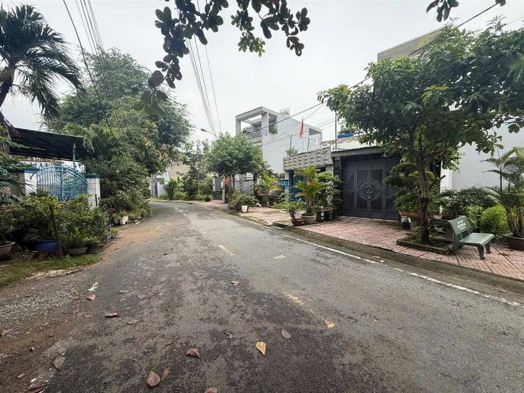 Đất rẻ thuộc tái định cư làng đại học quốc gia tphcm ,lợi thế xây dựng tự do