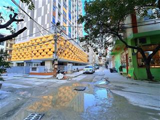 Bán nhà phùng chí kiên 60m2 x 7 tầng ô tô tránh ,kinh doanh , mở văn phòng