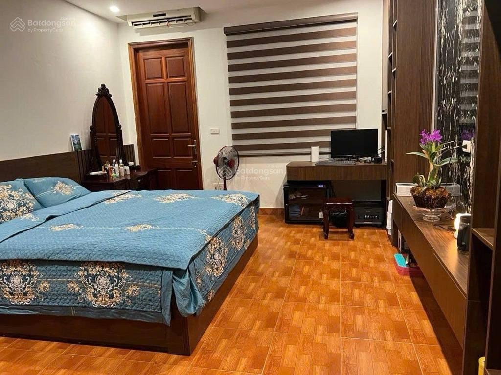 Bán nhà xuân đỉnh 40m2 x 5 tầng, ngõ thông trước nhà 3m5, cách 10m ra nhà văn hóa , chỉ 8 tỷ