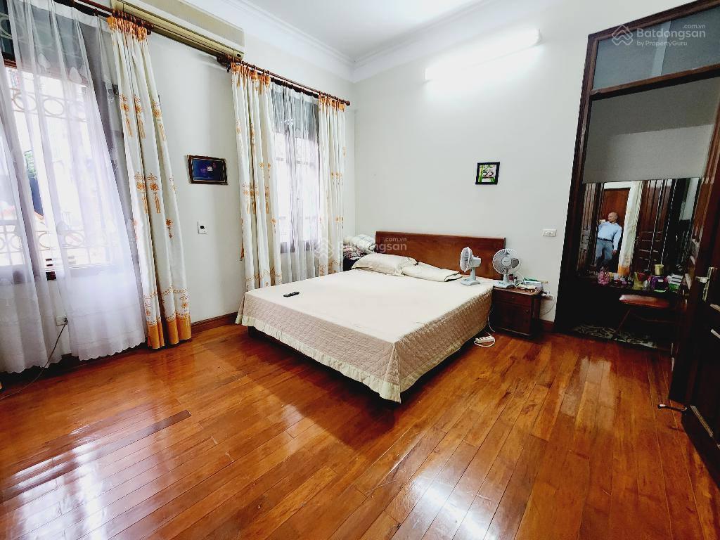 Bán nhà xuân đỉnh 40m2 x 5 tầng, ngõ thông trước nhà 3m5, cách 10m ra nhà văn hóa , chỉ 8 tỷ