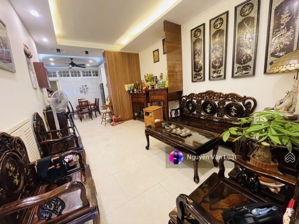 Bán nhà ngõ 297 đội cấn 39m2 x 5 tầng, ngõ rộng cách 30m ra mặt phố, gần bãi đỗ xe ô tô