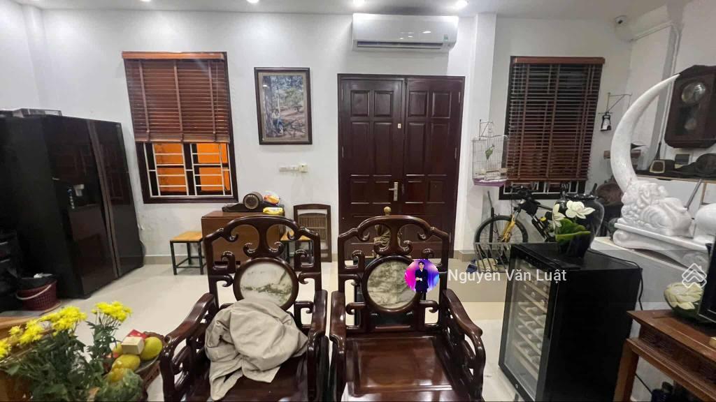 Bán nhà ngõ 297 đội cấn 39m2 x 5 tầng, ngõ rộng cách 30m ra mặt phố, gần bãi đỗ xe ô tô
