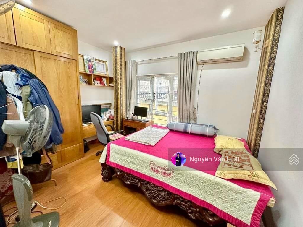 Bán nhà xuân la 40m2 x 5 tầng, ngõ thông 2 mặt ngõ, trước nhà 3m5 gần sát phố và lotte