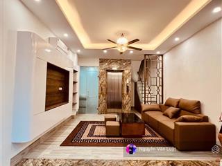 Bán nhà xây mới đội cấn ba đình 39m2 x 6 tầng thang máy, ngõ rộng cách phố 30m, trước nhà 3m