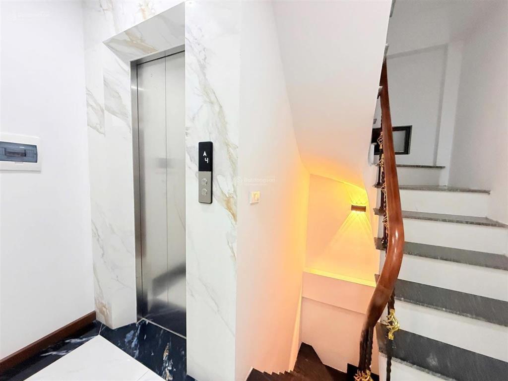 Bán nhà xuân la 35m2 x 5 tầng thang máy, 10m ra mặt phố, trước nhà siêu thoáng, giá 8 tỷ