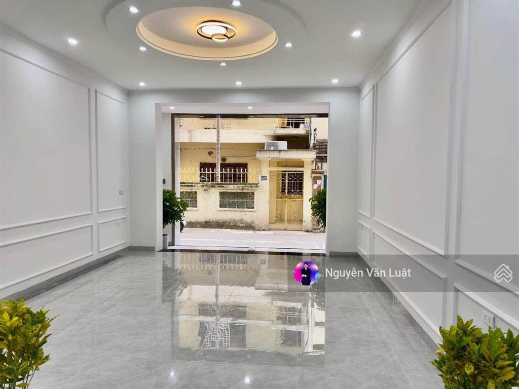 Bán nhà xuân đỉnh 45m2 x 5 tầng, ngõ trước nhà 4m, cách 20m ra ô tô, ngõ thông, gần sát phố
