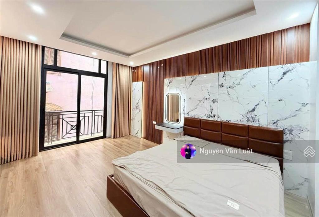 Bán nhà xuân đỉnh 45m2 x 5 tầng, ngõ trước nhà 4m, cách 20m ra ô tô, ngõ thông, gần sát phố