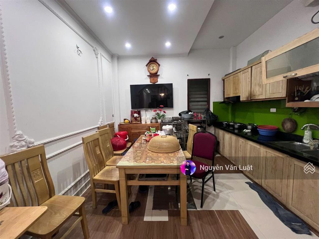 Nhà dân trần thái tông 48,9m2 x 5 tầng, ngõ rộng 3m5, cách phố 30m, sát công viên cầu giấy