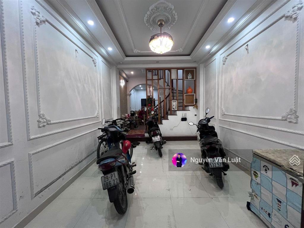 Nhà dân trần thái tông 48,9m2 x 5 tầng, ngõ rộng 3m5, cách phố 30m, sát công viên cầu giấy