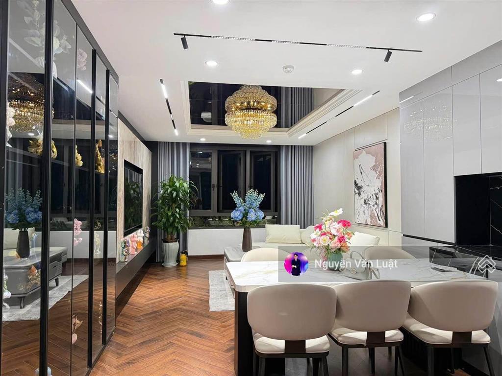 Bán nhà đội cấn 60m2 x 6 tầng, ngõ thông, ô tô tránh và đỗ cửa, xây mới, gần sát mặt phố