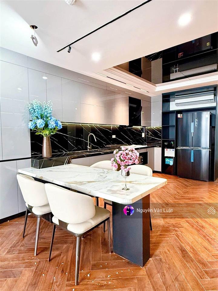 Bán nhà đội cấn 60m2 x 6 tầng, ngõ thông, ô tô tránh và đỗ cửa, xây mới, gần sát mặt phố