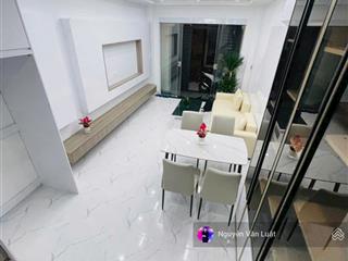 Giảm 600tr nhà hoàng hoa thám 40m2 x 5 tầng, trước nhà 3m5, cách 30m ra phố, rất gần lăng bác hồ