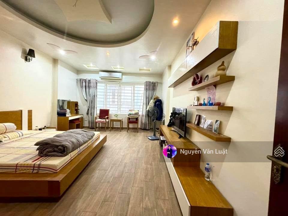 Nhà phố đi bộ trịnh công sơn 76m2 x 6 tầng, ngõ thông cách 10m ra phố, ô tô đỗ cửa, sát mặt hồ tây