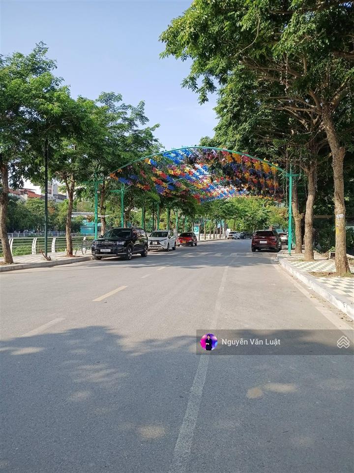 Nhà phố đi bộ trịnh công sơn 76m2 x 6 tầng, ngõ thông cách 10m ra phố, ô tô đỗ cửa, sát mặt hồ tây