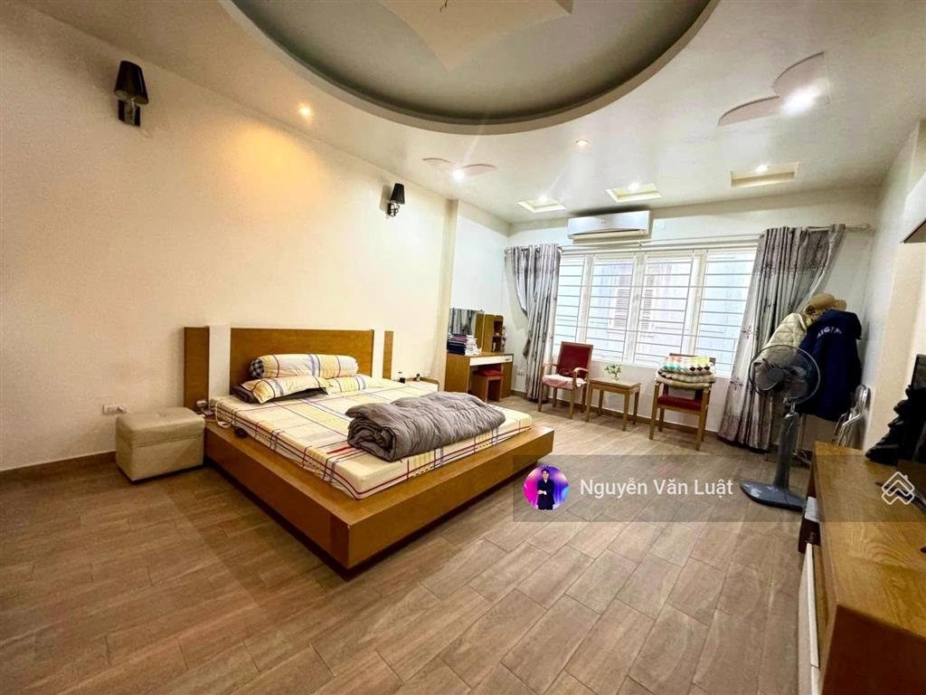 Nhà phố đi bộ trịnh công sơn 76m2 x 6 tầng, ngõ thông cách 10m ra phố, ô tô đỗ cửa, sát mặt hồ tây