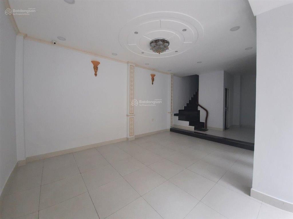 Bán nhà hxh 16/1 hoàng diệu, phường 10, quận phú nhuận. dt 6x9m. kc 4 tầng. giá 14 tỷ tl