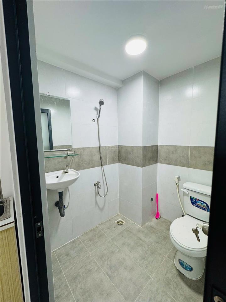 Bán nhà mt 82 trần quốc tuấn, p1, gò vấp. dt 4.4 x 16m. kc 4 tầng. giá 13 tỷ