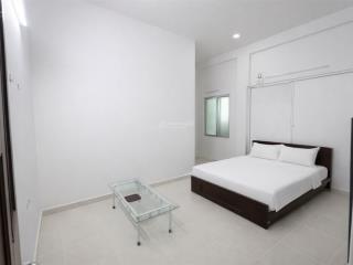 Cho thuê phòng 35m^2 mới xây  có khu vực bếp & bàn ăn riêng  sát aeon mall bình tân